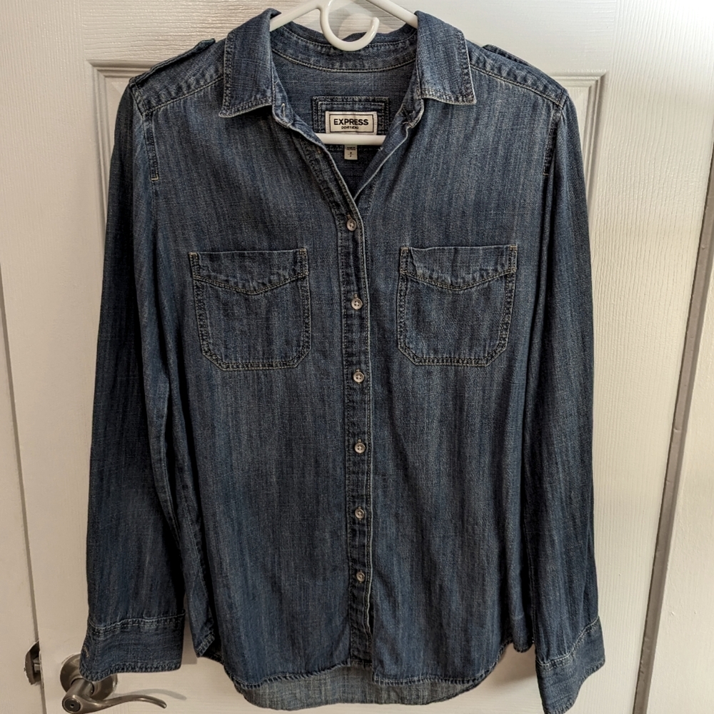 Chambray Button Up